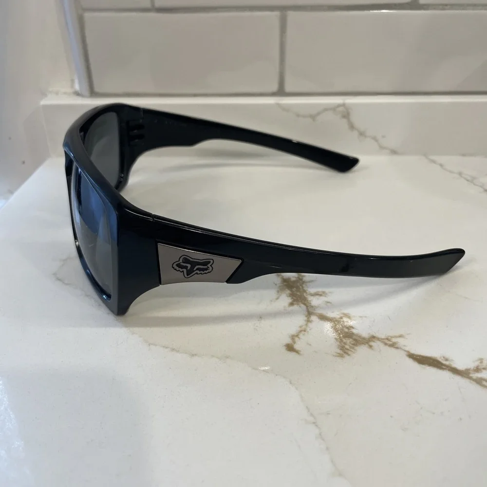 Fox Racing The Rewitt Sunglasses Black Frame Lens Wrap Style Retro 61-15-143